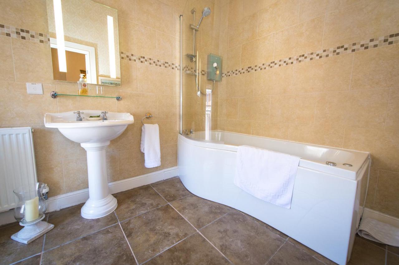 Victoria House Room Only Accommodation Caernarfon Exterior foto